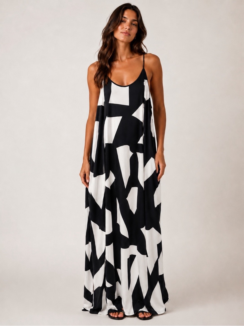 Like New Black and White Geometric Print Spaghetti Strap Maxi Dress Size 1X